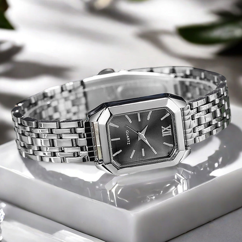 Montre Femme Élégante Carrée- Design Luxe & Bracelet Acier Aicha Royale